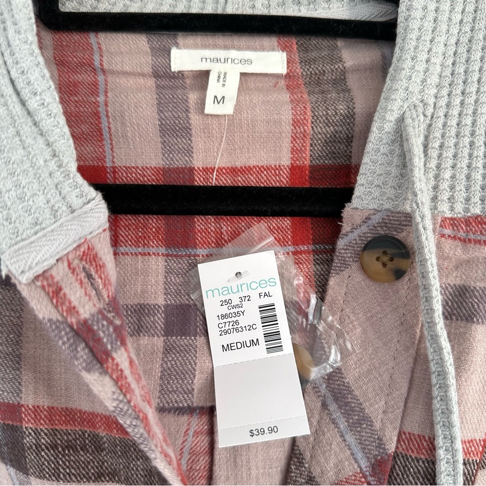 NWT Maurices Red and Brown Button Down Flannel Grey Hoodie Size Medium - Picture 2 of 6
